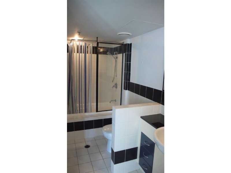 504/2865 Gold Coast Hwy, Surfers Paradise QLD 4217