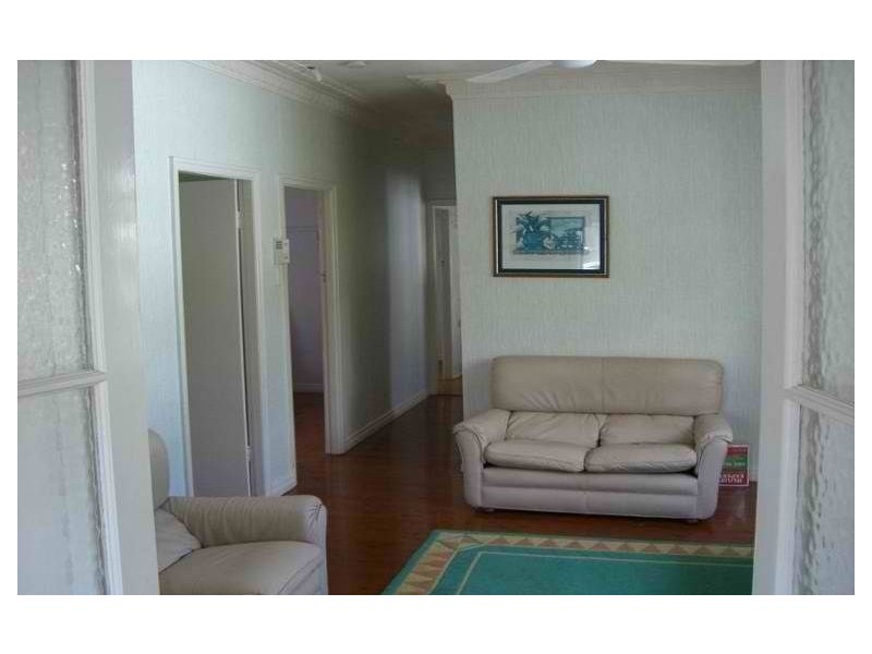 203 Surf Parade, Surfers Paradise QLD 4217
