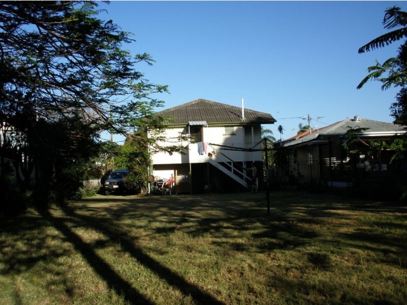 5 Clegg Street, Southport QLD 4215