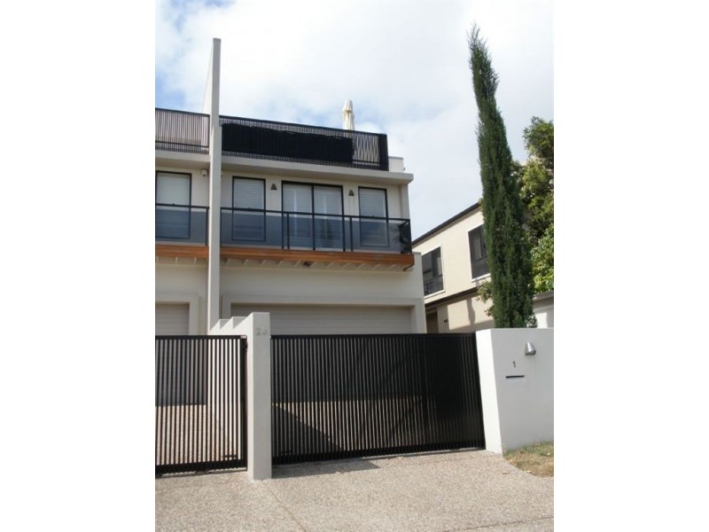 Unit 1/23 Abalone Avenue, Paradise Point QLD 4216