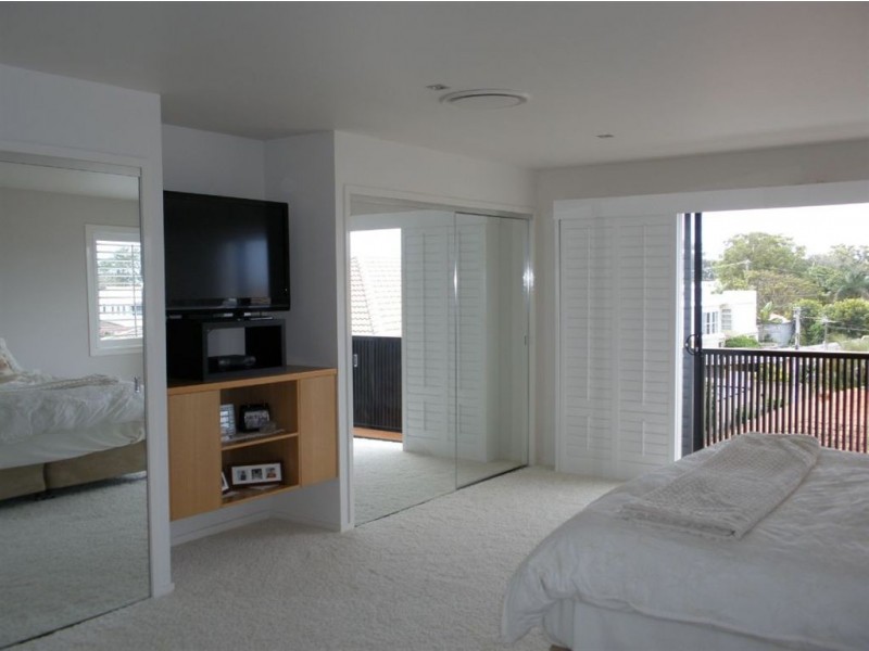 Unit 1/23 Abalone Avenue, Paradise Point QLD 4216