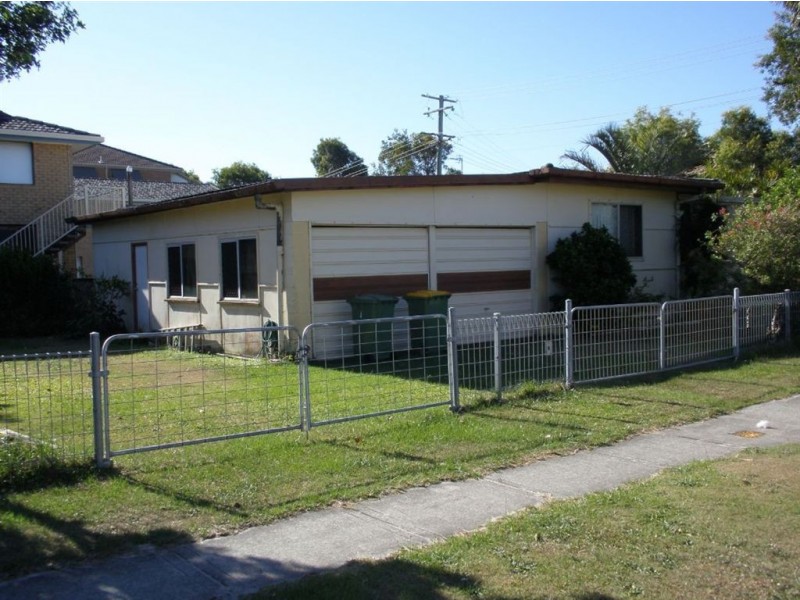 28 Falkinder Avenue, Paradise Point QLD 4216