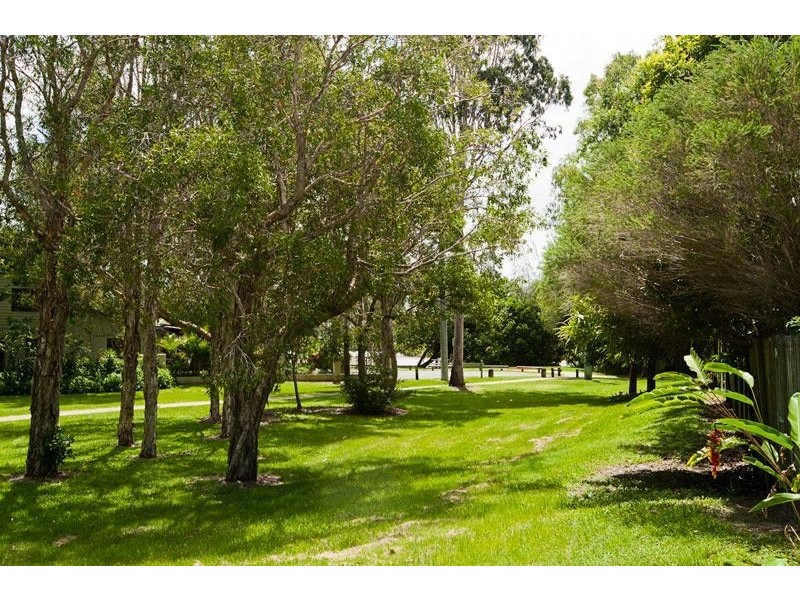 240/125 Hansford Road, Coombabah QLD 4216