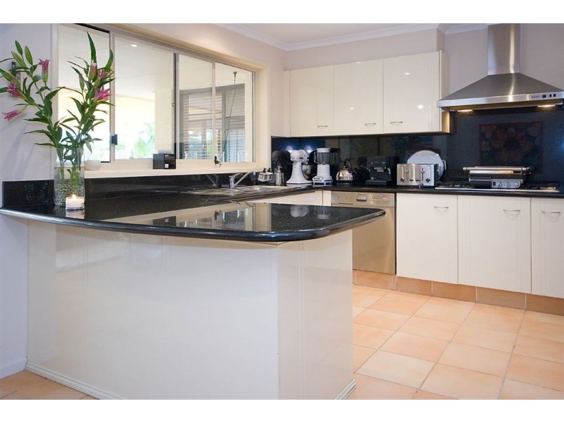 21 Wombat Court, Sorrento QLD 4217