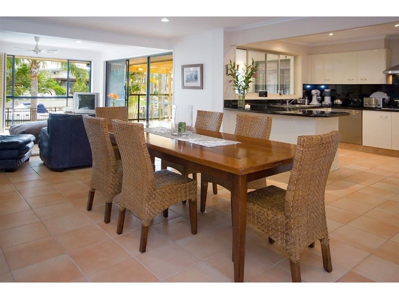 21 Wombat Court, Sorrento QLD 4217