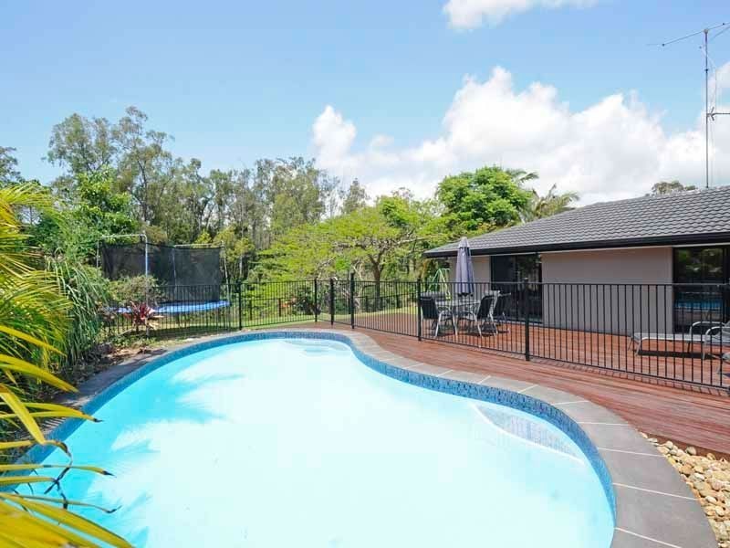 67 Nerang River Drive, Nerang QLD 4211