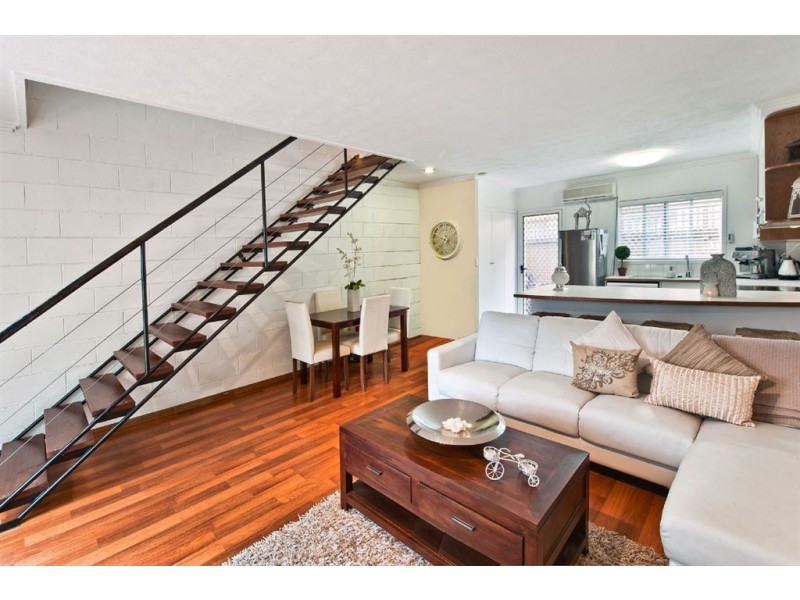 5/79 Bayview Street, Runaway Bay QLD 4216