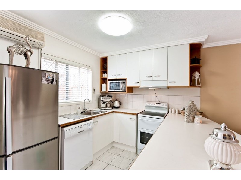5/79 Bayview Street, Runaway Bay QLD 4216
