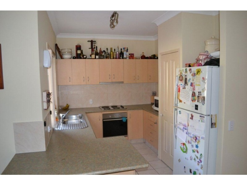 3 Cope Place, Pacific Pines QLD 4211