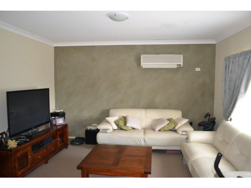 3 Cope Place, Pacific Pines QLD 4211