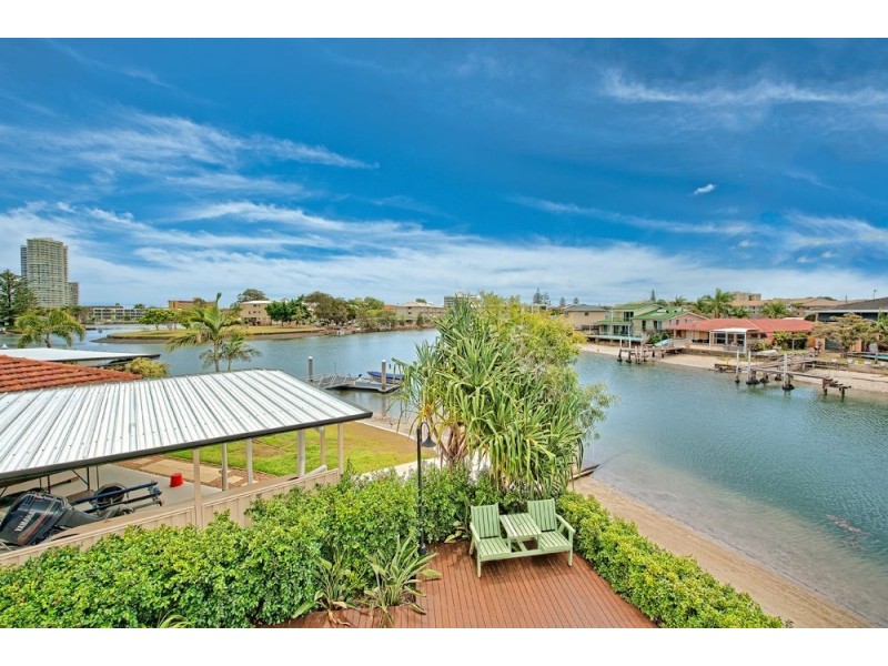 1/22 Annoula Avenue, Biggera Waters QLD 4216
