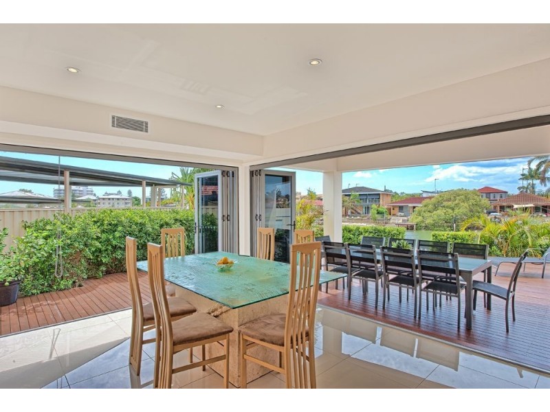 1/22 Annoula Avenue, Biggera Waters QLD 4216