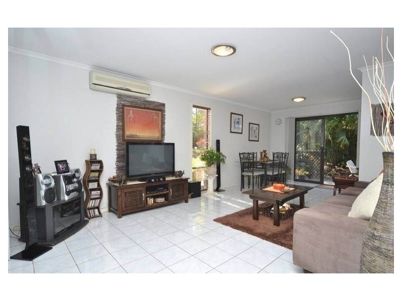 5/35 McMillan Street, Labrador QLD 4215