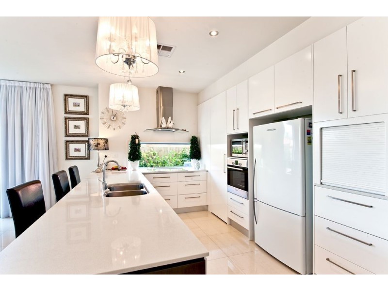 1/15 Teal Avenue, Paradise Point QLD 4216