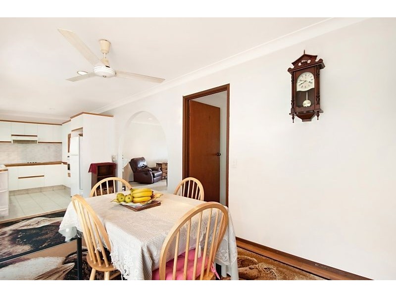 23 Wayfarer Avenue, Mermaid Waters QLD 4218