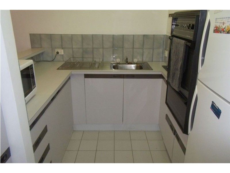 3/17 Genoa Street, Surfers Paradise QLD 4217