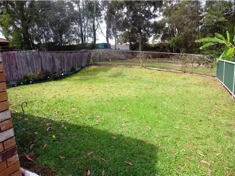 1/4 Dalton Street, Southport QLD 4215