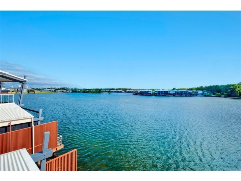 40/1 Manacor Place, Coombabah QLD 4216