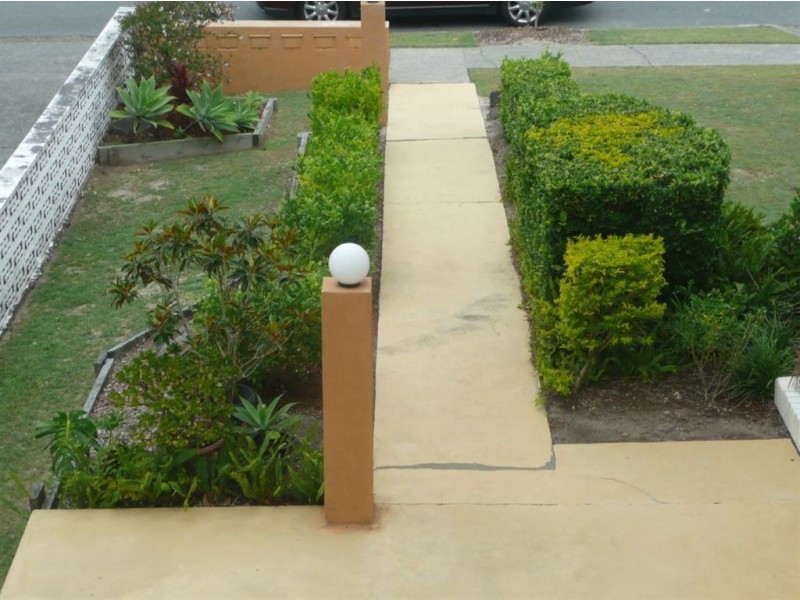 4/11 Armrick Avenue, Broadbeach QLD 4218