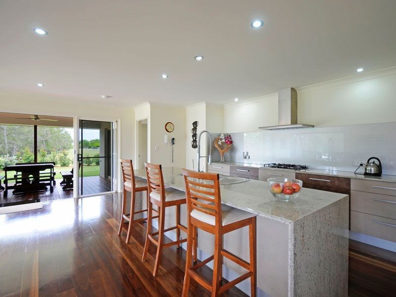 25 Parkview Place, Helensvale QLD 4212