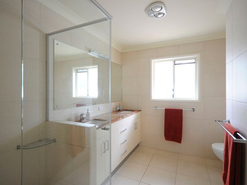 25 Parkview Place, Helensvale QLD 4212