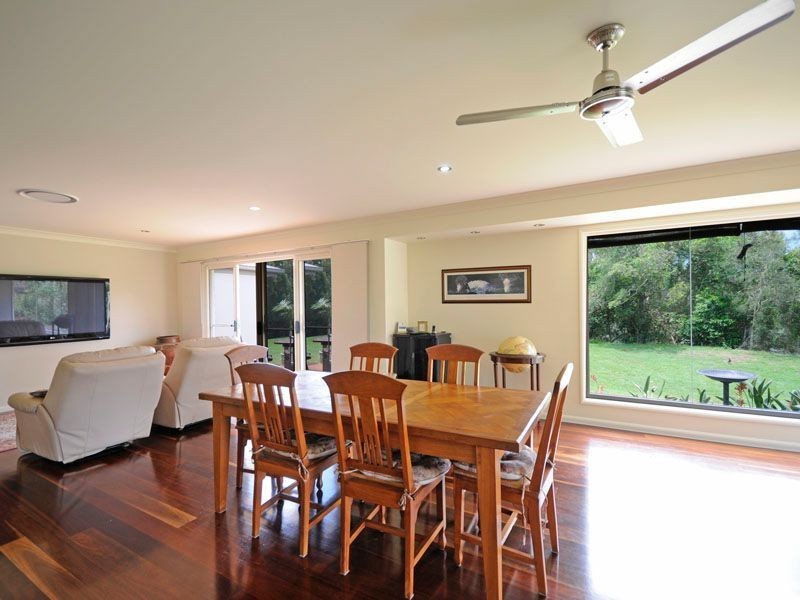 25 Parkview Place, Helensvale QLD 4212