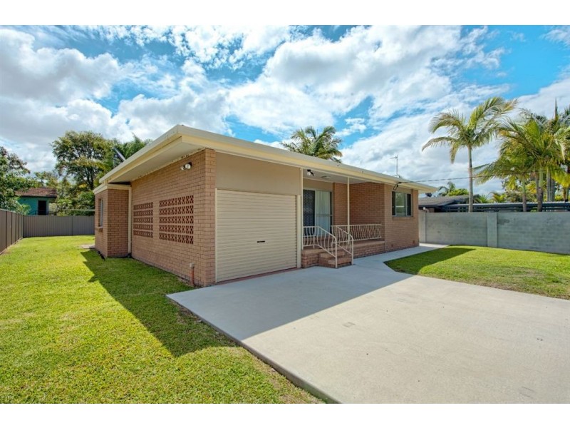 20 Clifton Street, Biggera Waters QLD 4216