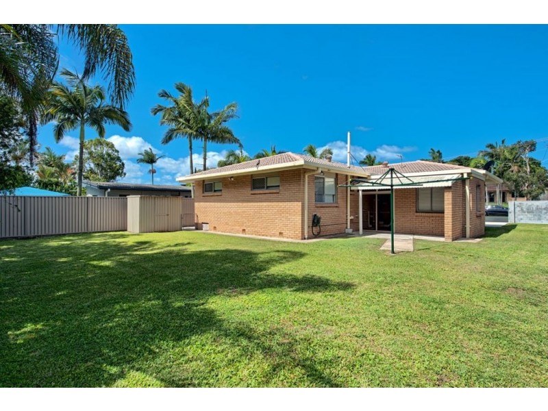 20 Clifton Street, Biggera Waters QLD 4216