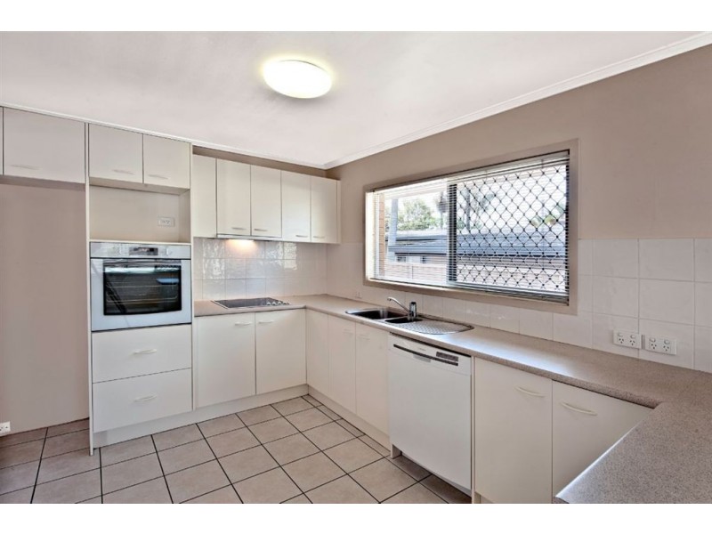 20 Clifton Street, Biggera Waters QLD 4216