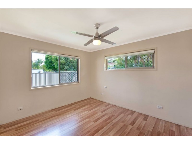 20 Clifton Street, Biggera Waters QLD 4216