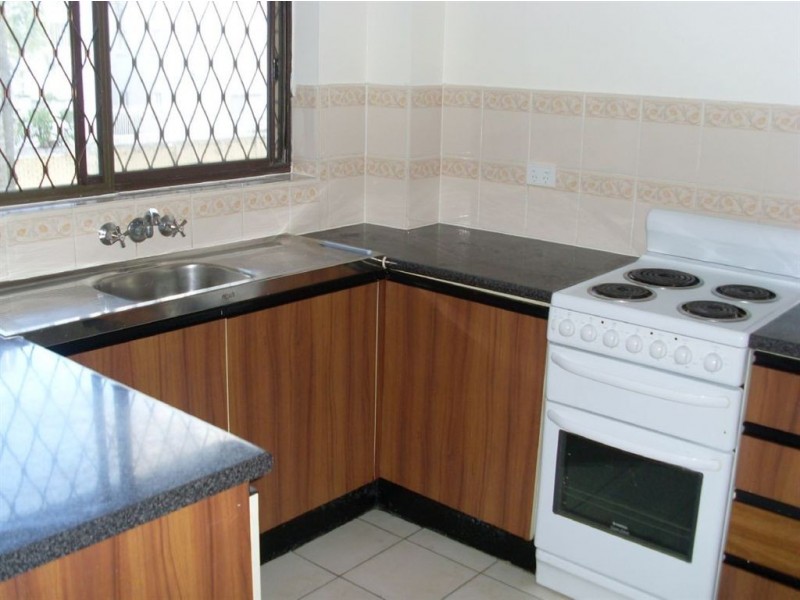 Unit 6/115/117 Frank Street, Labrador QLD 4215