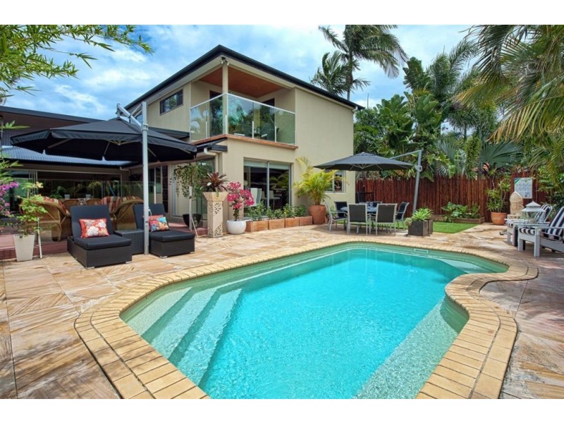 43 Broadwater Street, Runaway Bay QLD 4216