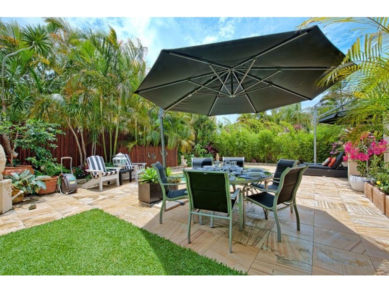 43 Broadwater Street, Runaway Bay QLD 4216