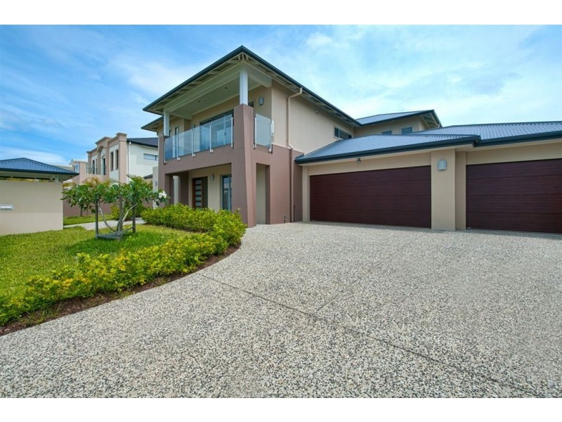 7 North Quay Drive, Biggera Waters QLD 4216