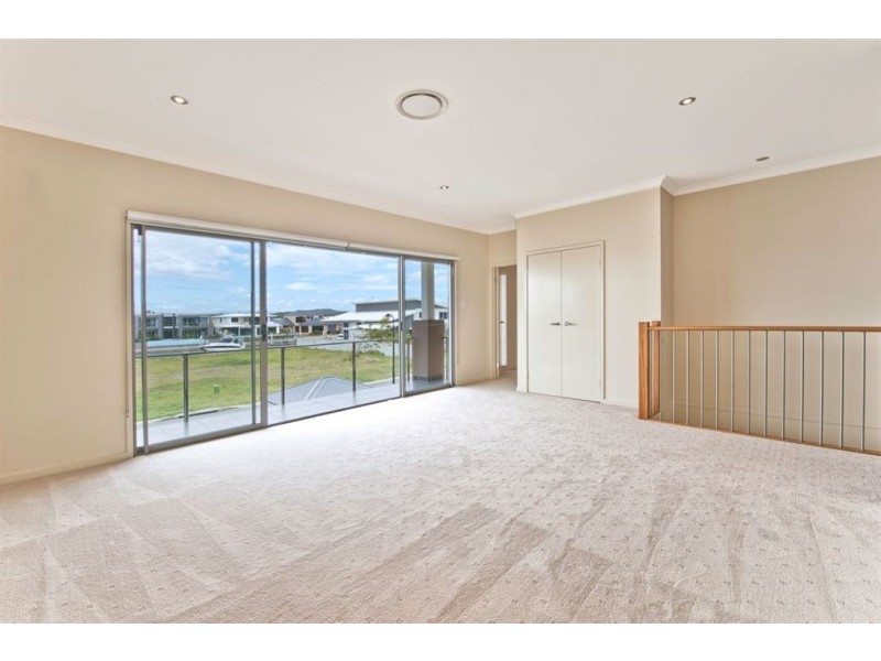 7 North Quay Drive, Biggera Waters QLD 4216