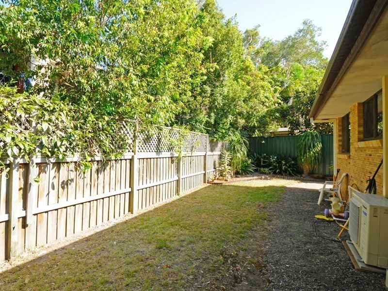 2/11 Esther Place, Surfers Paradise QLD 4217