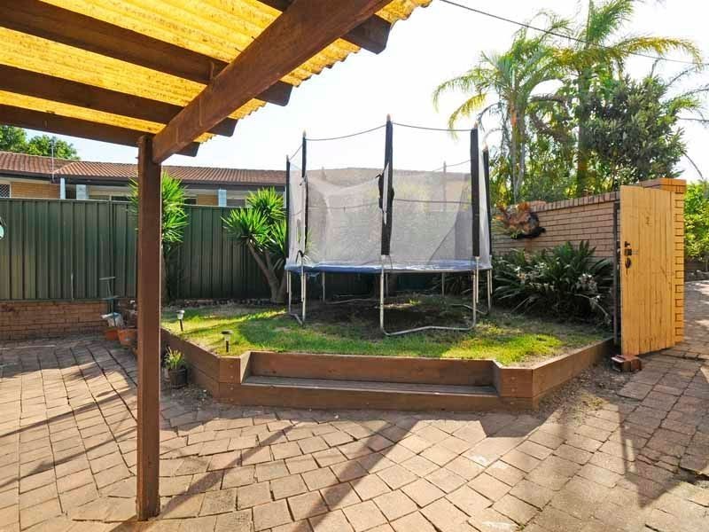 2/11 Esther Place, Surfers Paradise QLD 4217