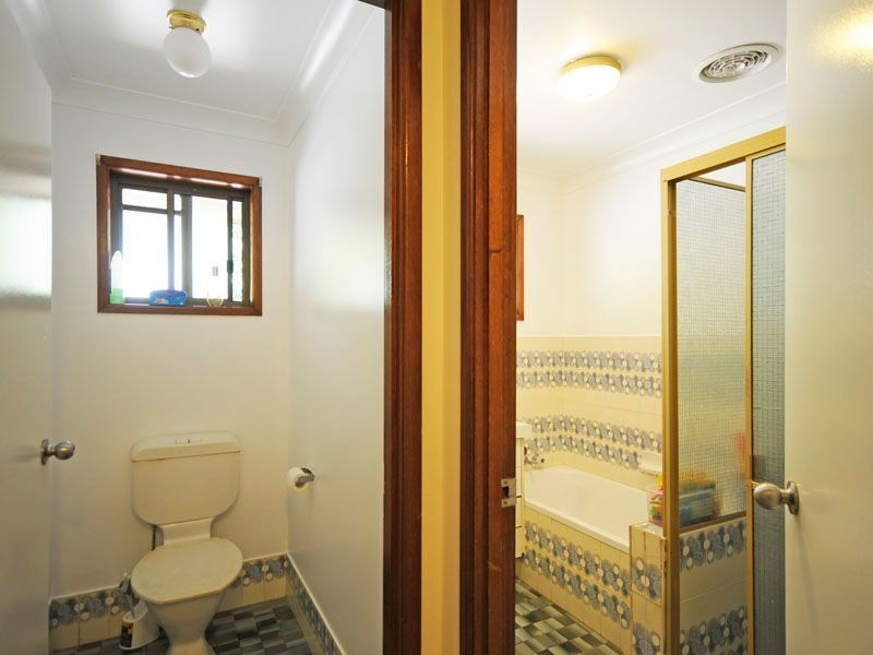 2/11 Esther Place, Surfers Paradise QLD 4217