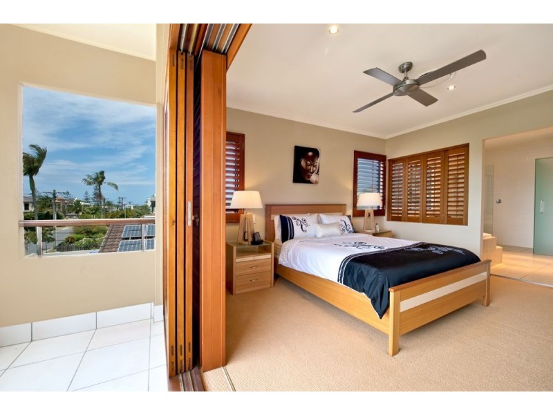 1/20 Rouen Avenue, Paradise Point QLD 4216