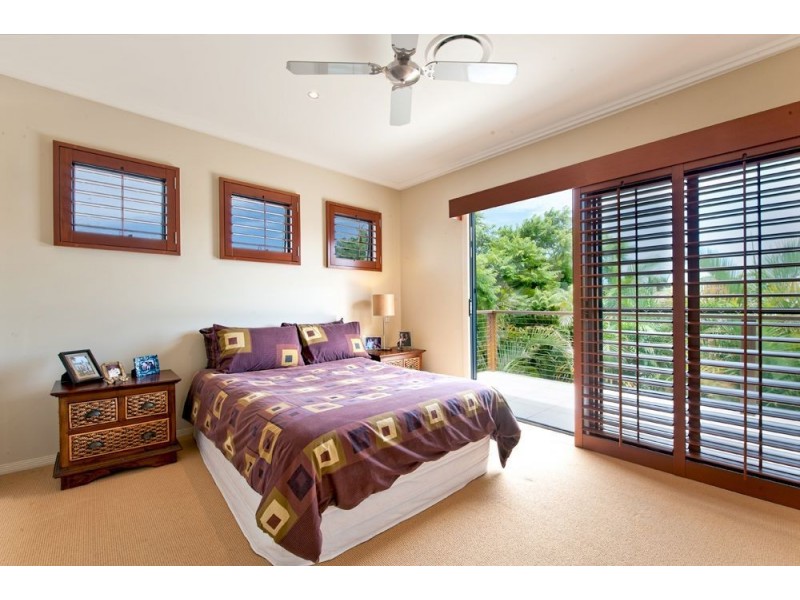 1/20 Rouen Avenue, Paradise Point QLD 4216