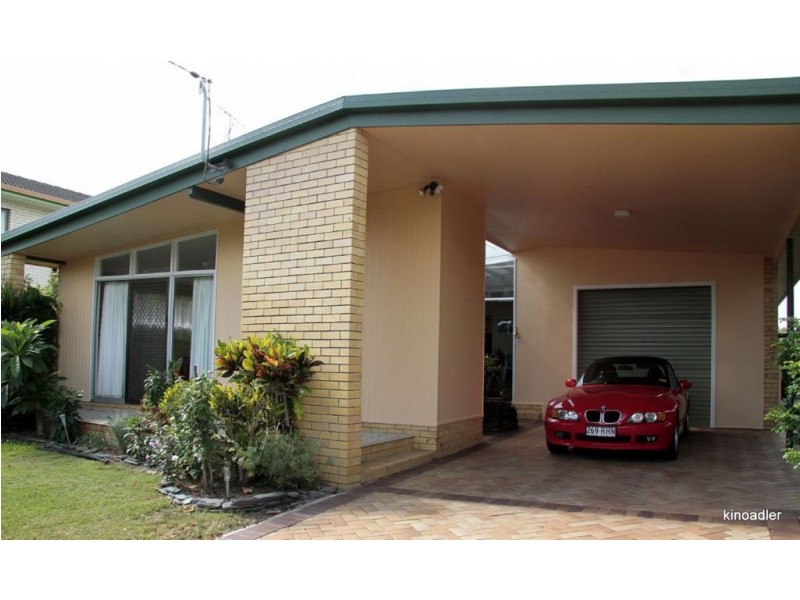 221 Stanhill Dr, Chevron Island QLD 4217