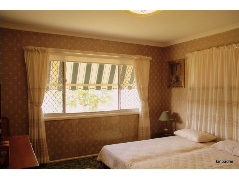 221 Stanhill Dr, Chevron Island QLD 4217