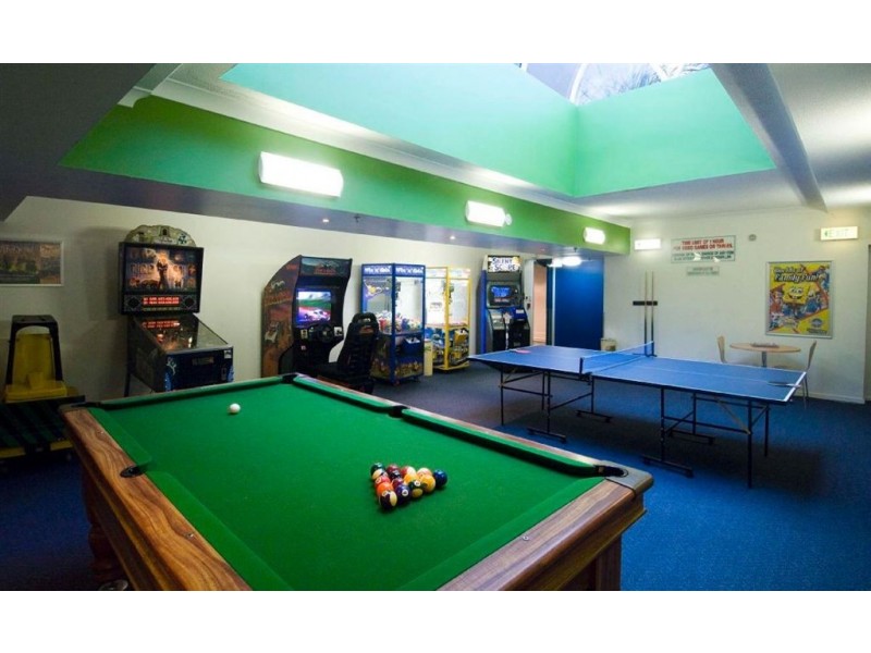 3I/510 Marine Parade, Biggera Waters QLD 4216