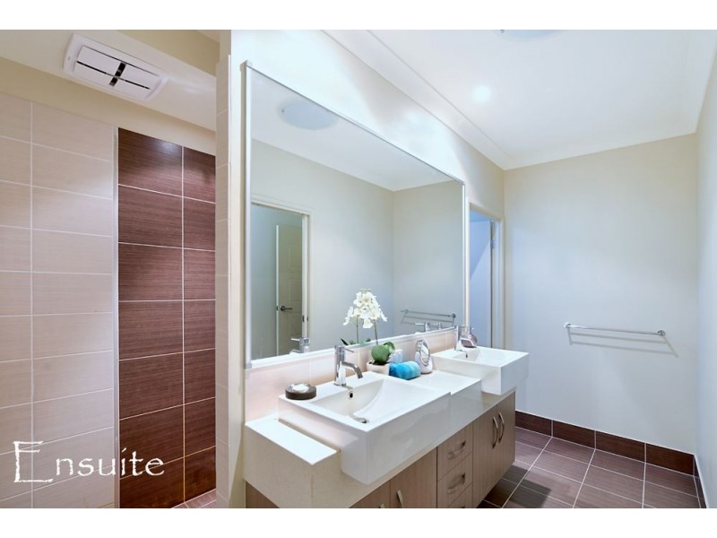 22a Uplands Drive, Parkwood QLD 4214