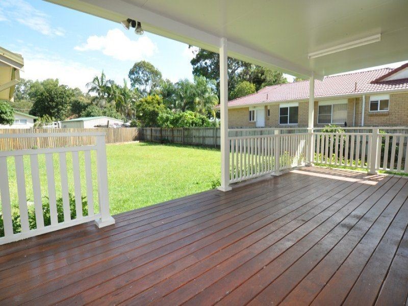 8 Coombe Avenue, Hope Island QLD 4212