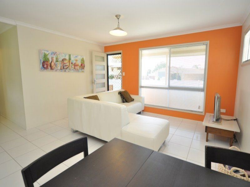 8 Coombe Avenue, Hope Island QLD 4212