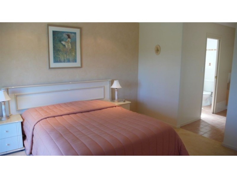 20 Tara Vista Boulevard, Highland Park QLD 4211