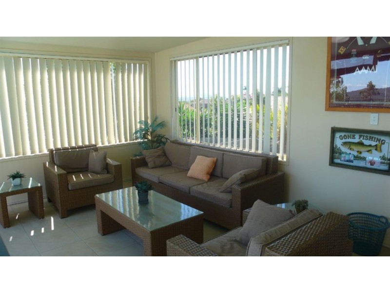 20 Tara Vista Boulevard, Highland Park QLD 4211