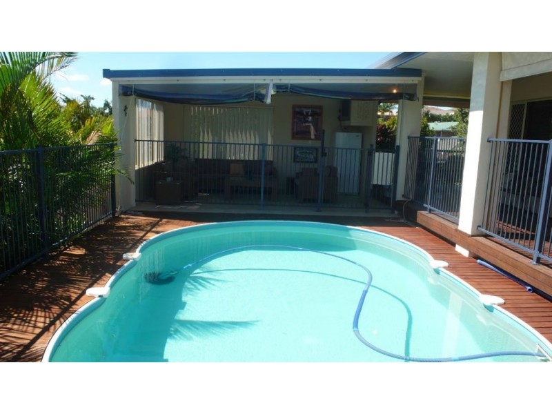 20 Tara Vista Boulevard, Highland Park QLD 4211