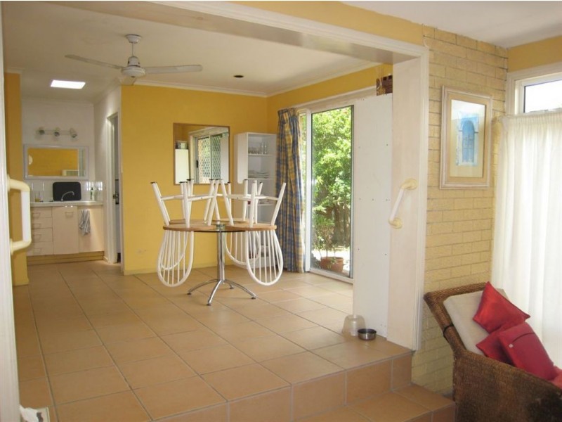 161 Campbell Street, Sorrento QLD 4217
